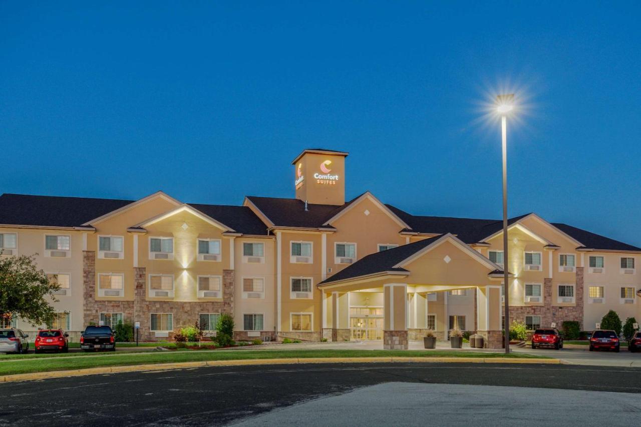 Comfort Suites Johnson Creek Conference Center Exteriör bild