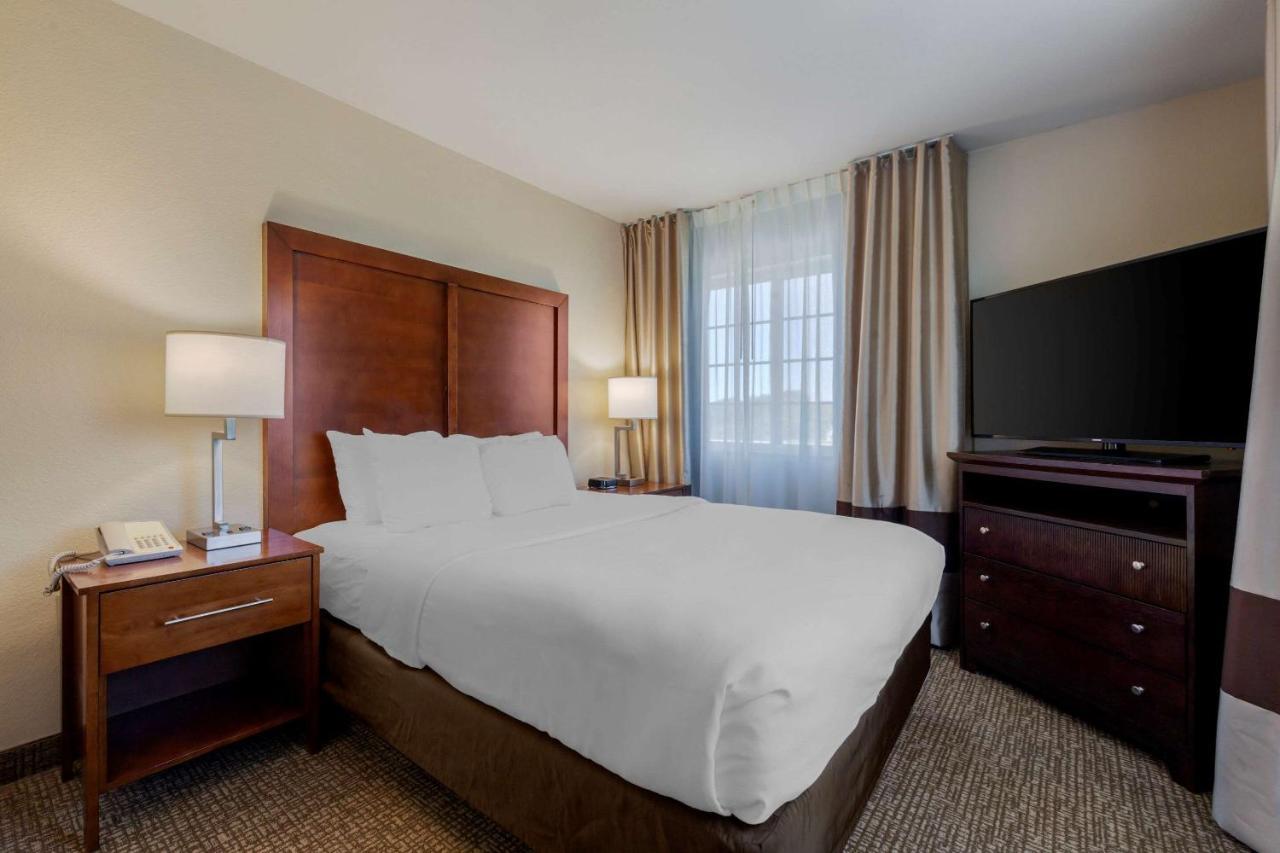 Comfort Suites Johnson Creek Conference Center Exteriör bild